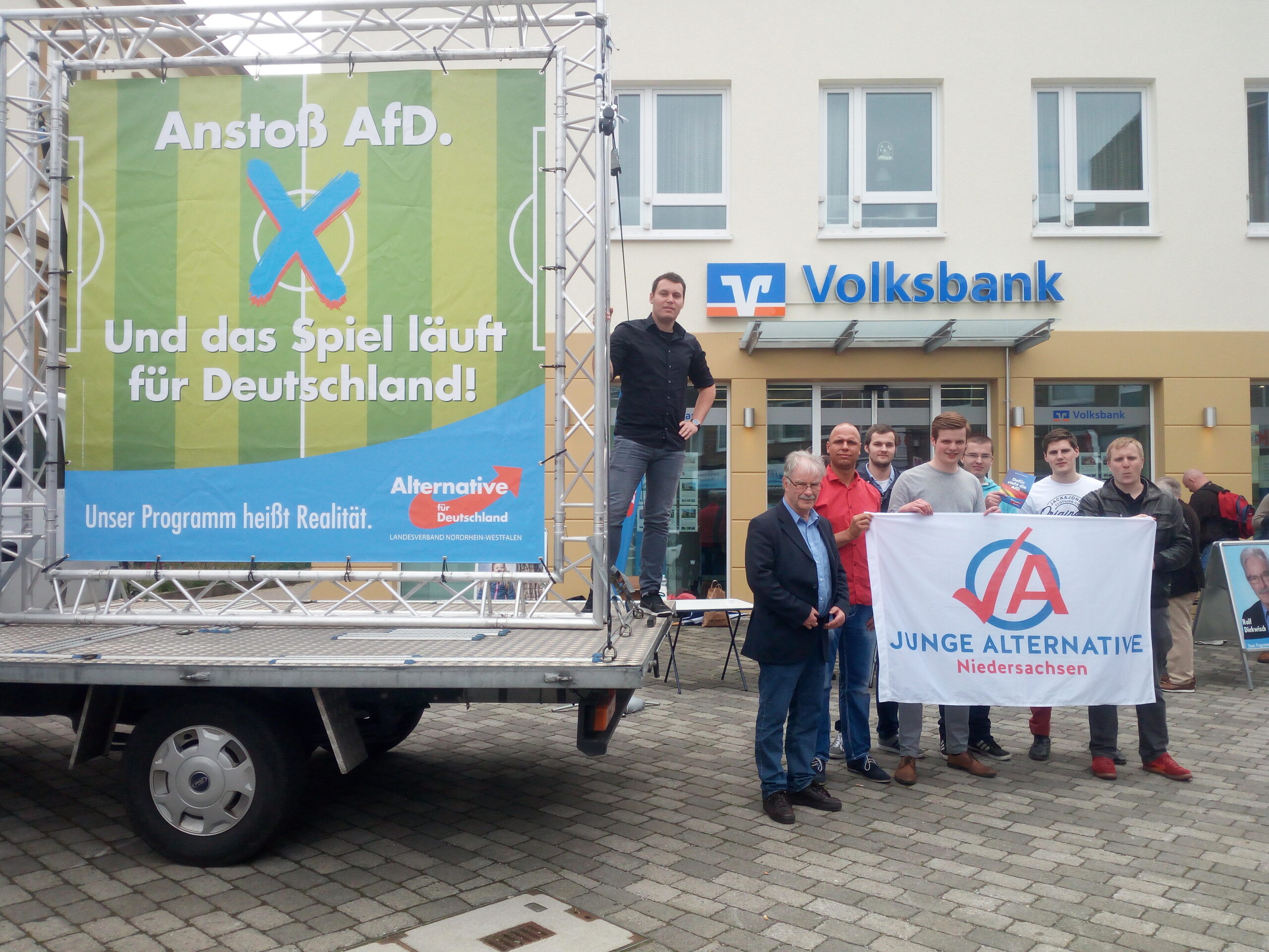 Mobiliesierung bis zum Schluss! Der AfD Wahlkampfstand in Heepen